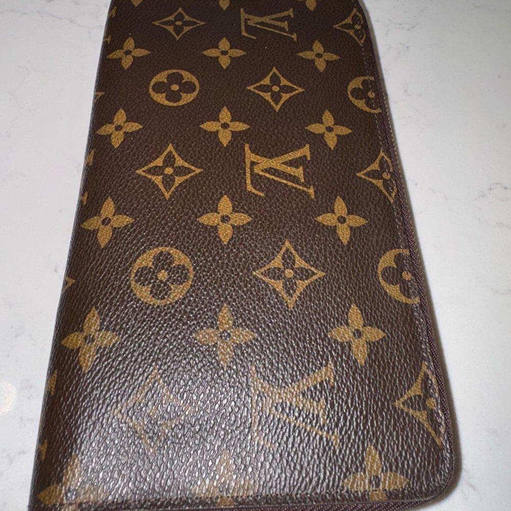 Louis Vuitton Brown and Gold Monogram Zip Wallet - Picture 14 of 16